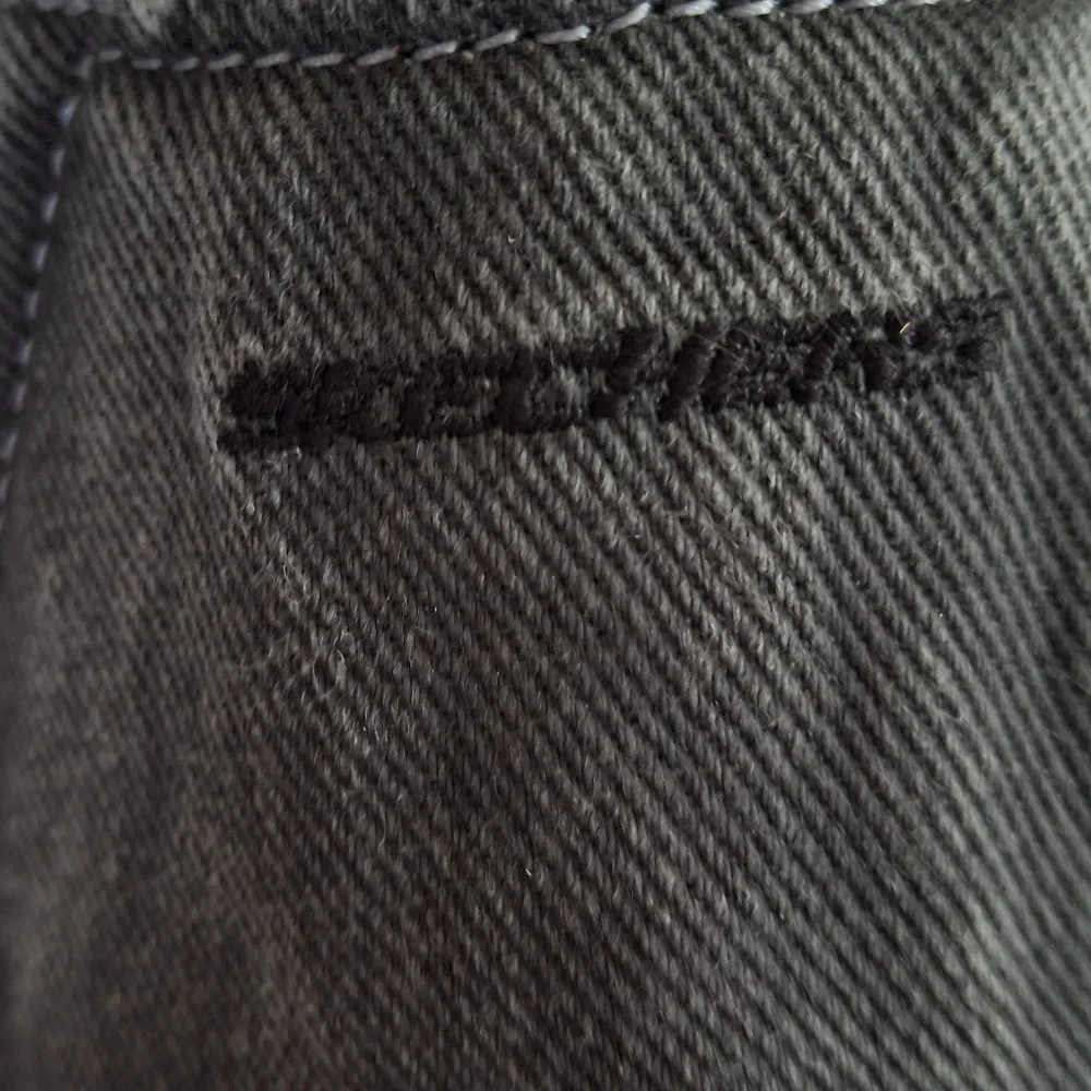 Skechers Men's Gray Slip-On Shoes Size 10. - Picture 5 of 7